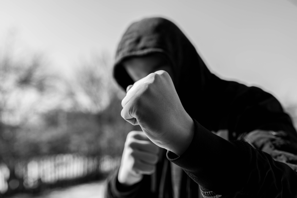 Comment les gangs criminels suédois recrutent des enfants pour commettre des actes de violence et des crimes