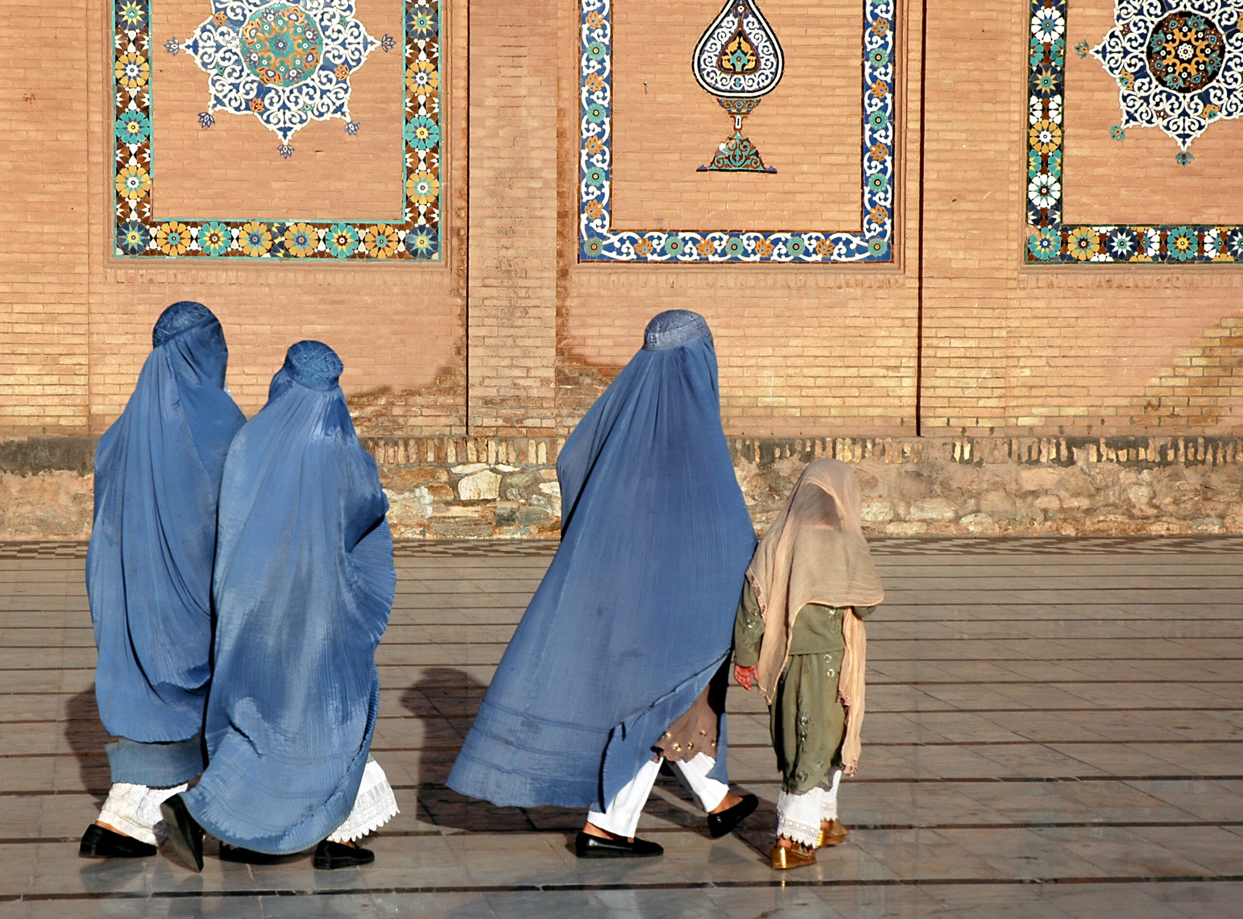Les droits des filles afghanes bafoués: les conséquences de la prise de pouvoir par les talibans