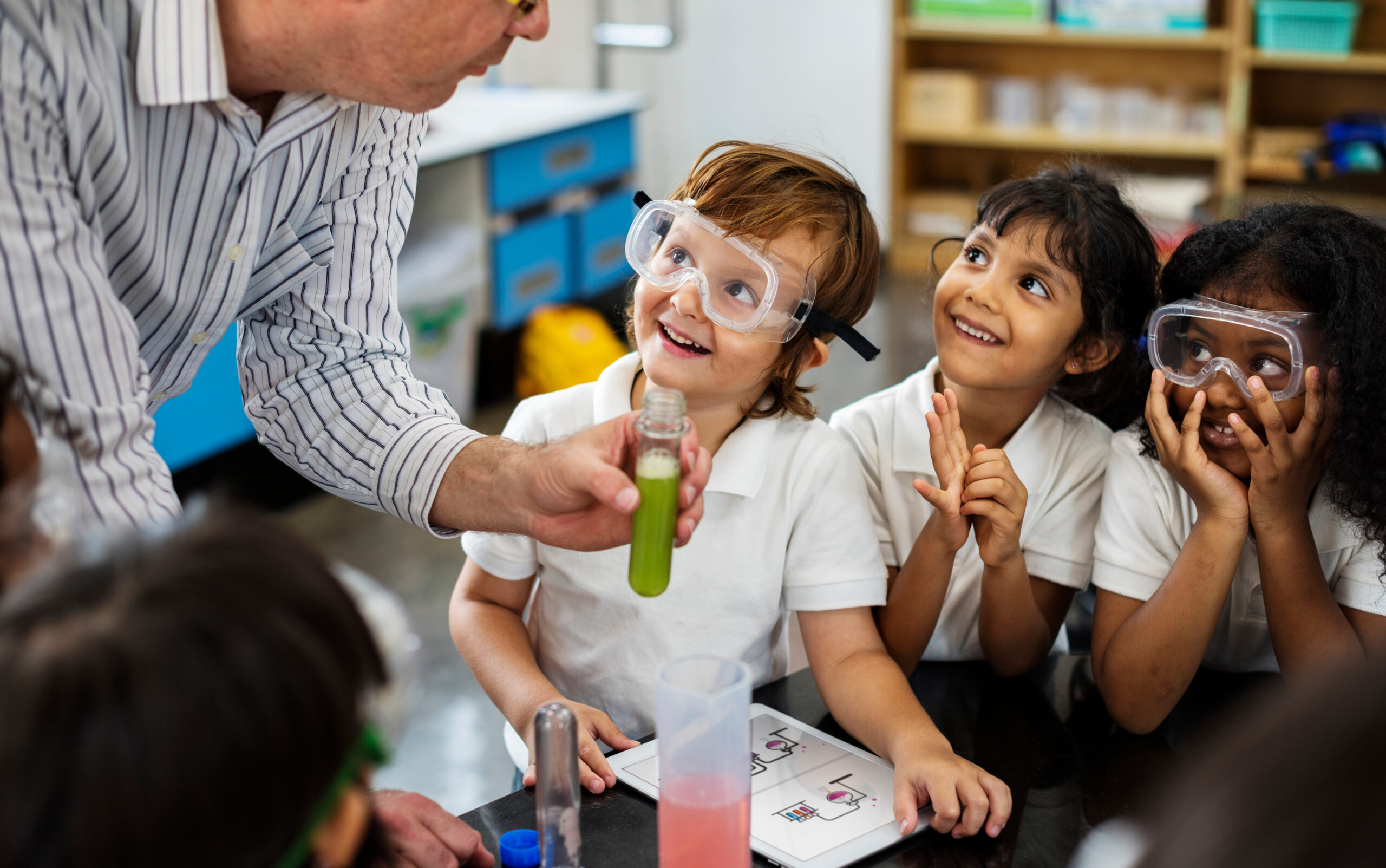 Happy,Kids,At,Elementary,School